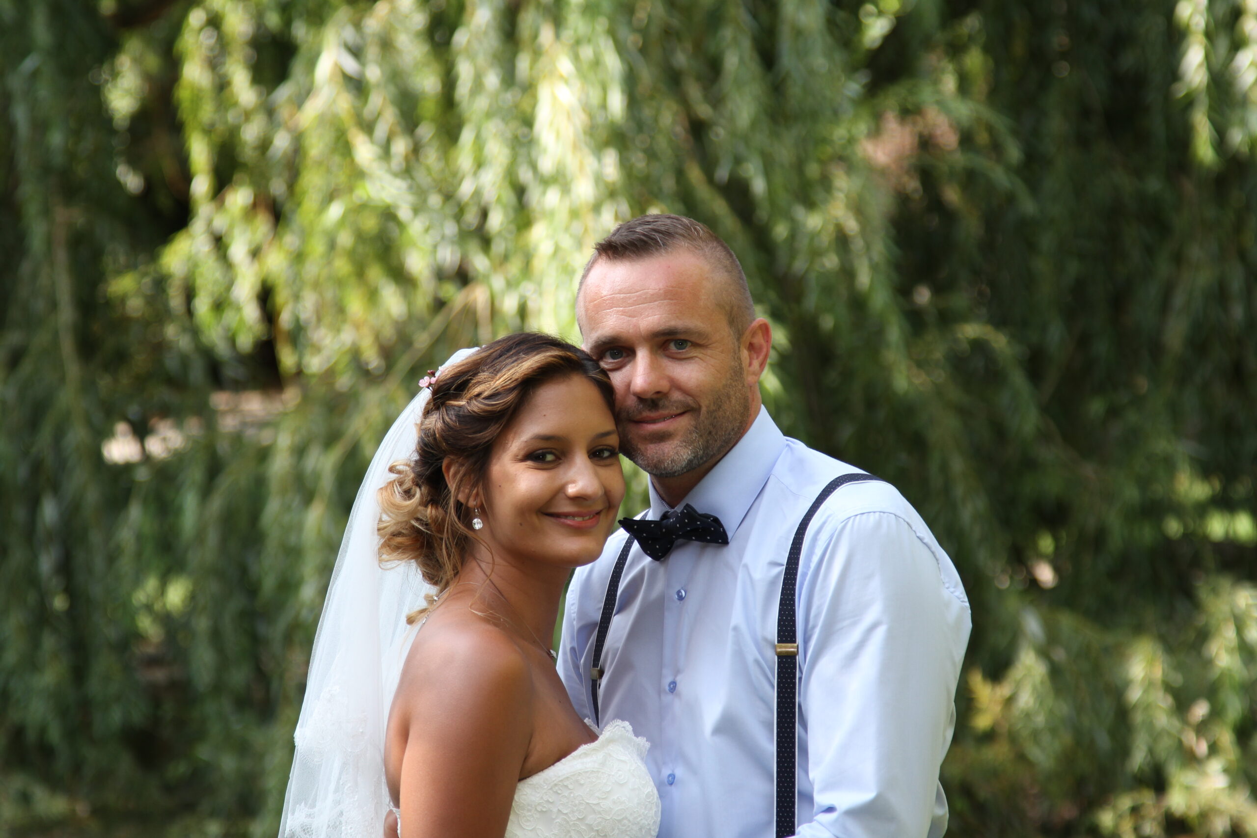 Mariage de Samia et Samuel au fil de la Sorgue